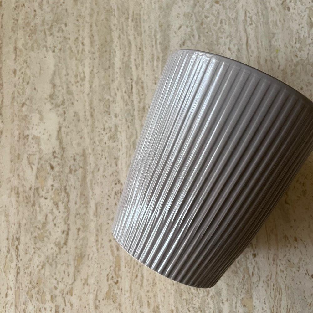 Vintage Pot - Picture 2 of 4